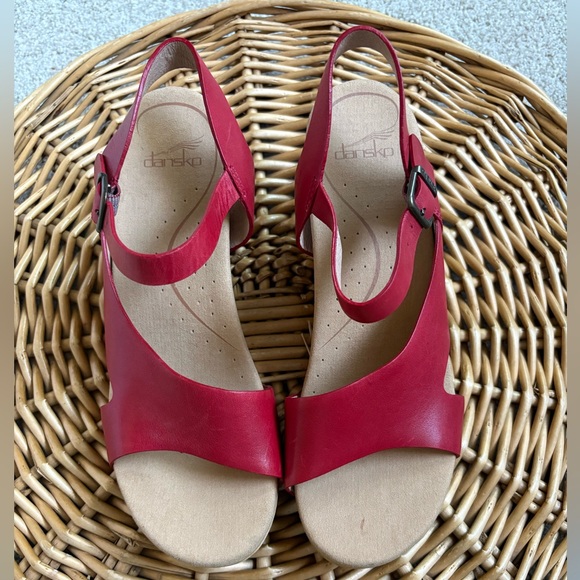 Dansko NEW Red Neutral Leather Tasha Heeled Sandals Size 10 - Picture 2 of 6